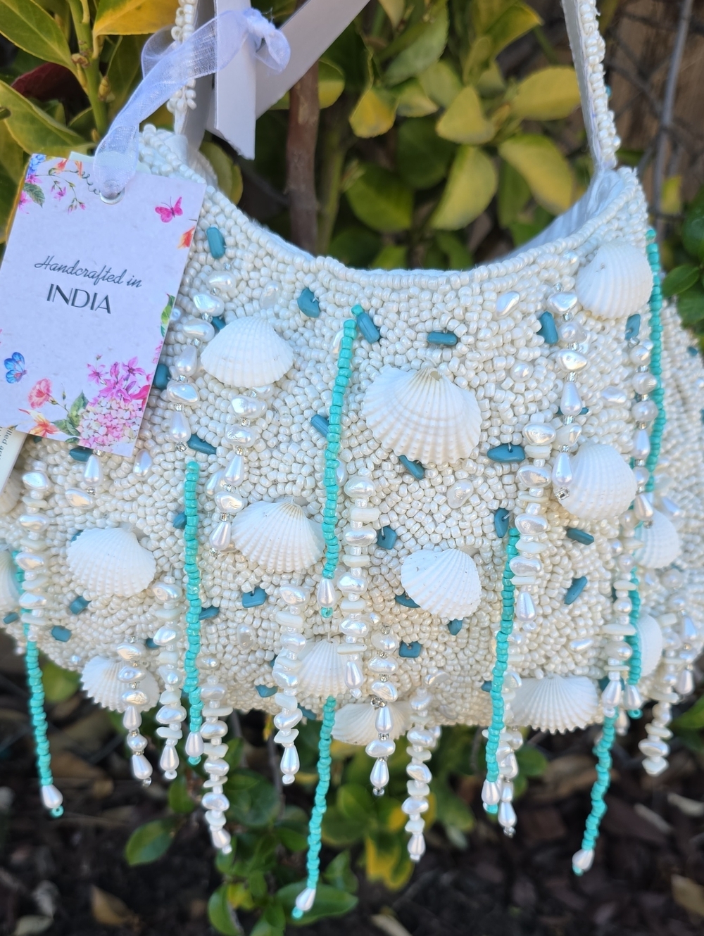 Beaded Seashell Shoulder Bag in White and Turquoise - Picture 2 of 6